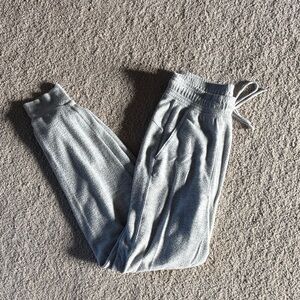 Women’s ALO joggers